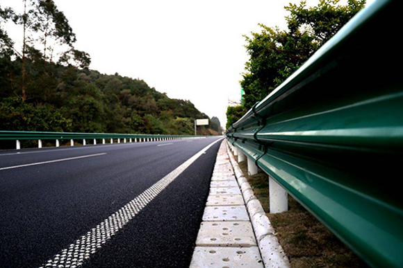 鹤壁高速公路护栏的常用类型