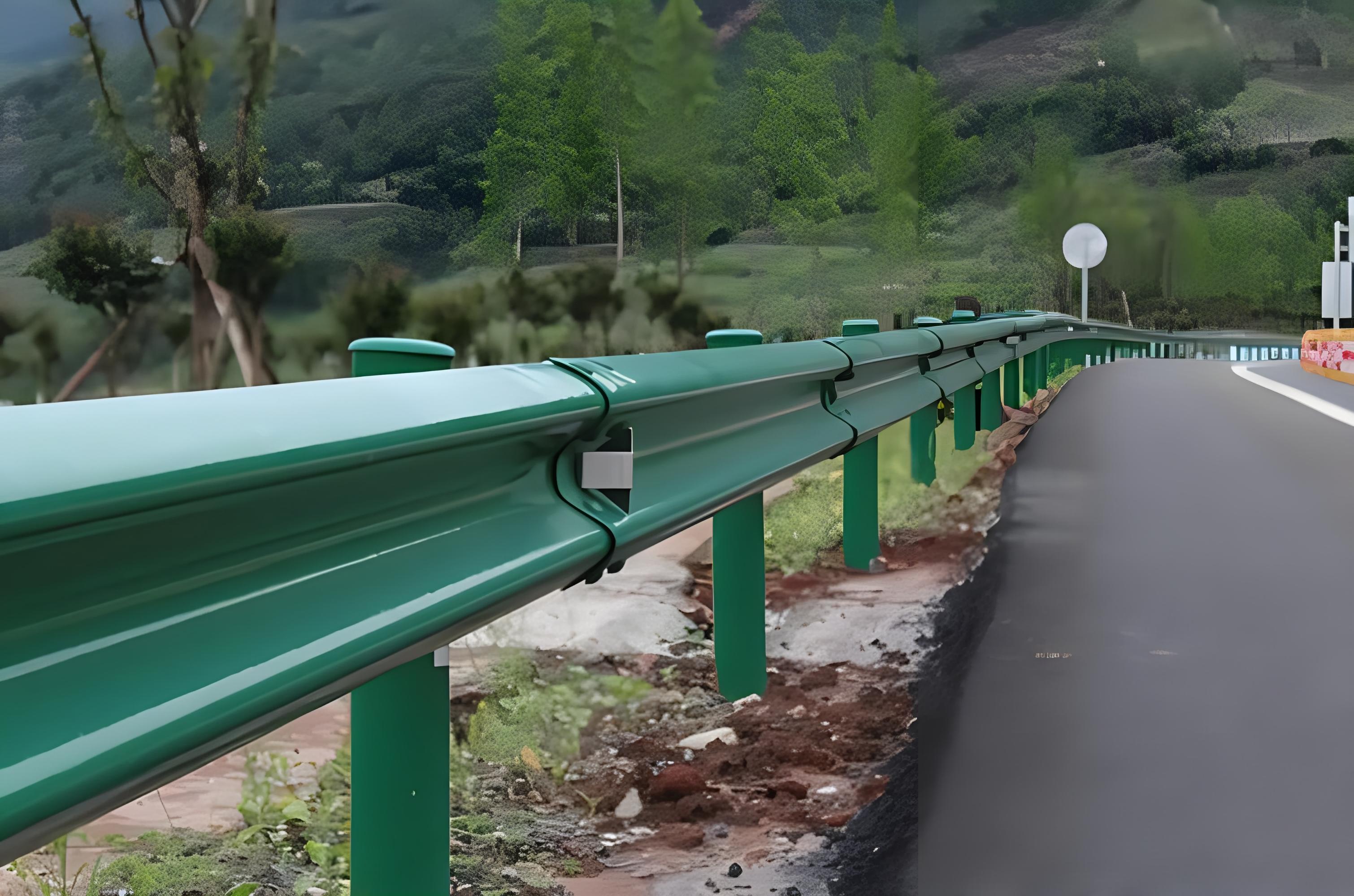 鹤壁波形护栏保护道路安全的重要设施